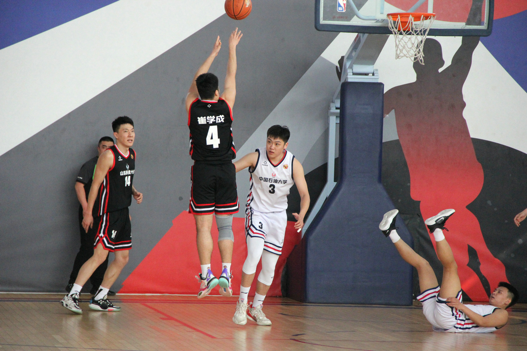 第三屆“潔晶杯”籃球邀請賽圓滿收官