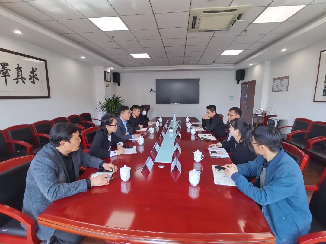 潔晶集團組織拜訪青島海洋生物醫(yī)藥研究院并洽談合作 潔晶集團組織拜訪青島海洋生物醫(yī)藥研究院并洽談合作